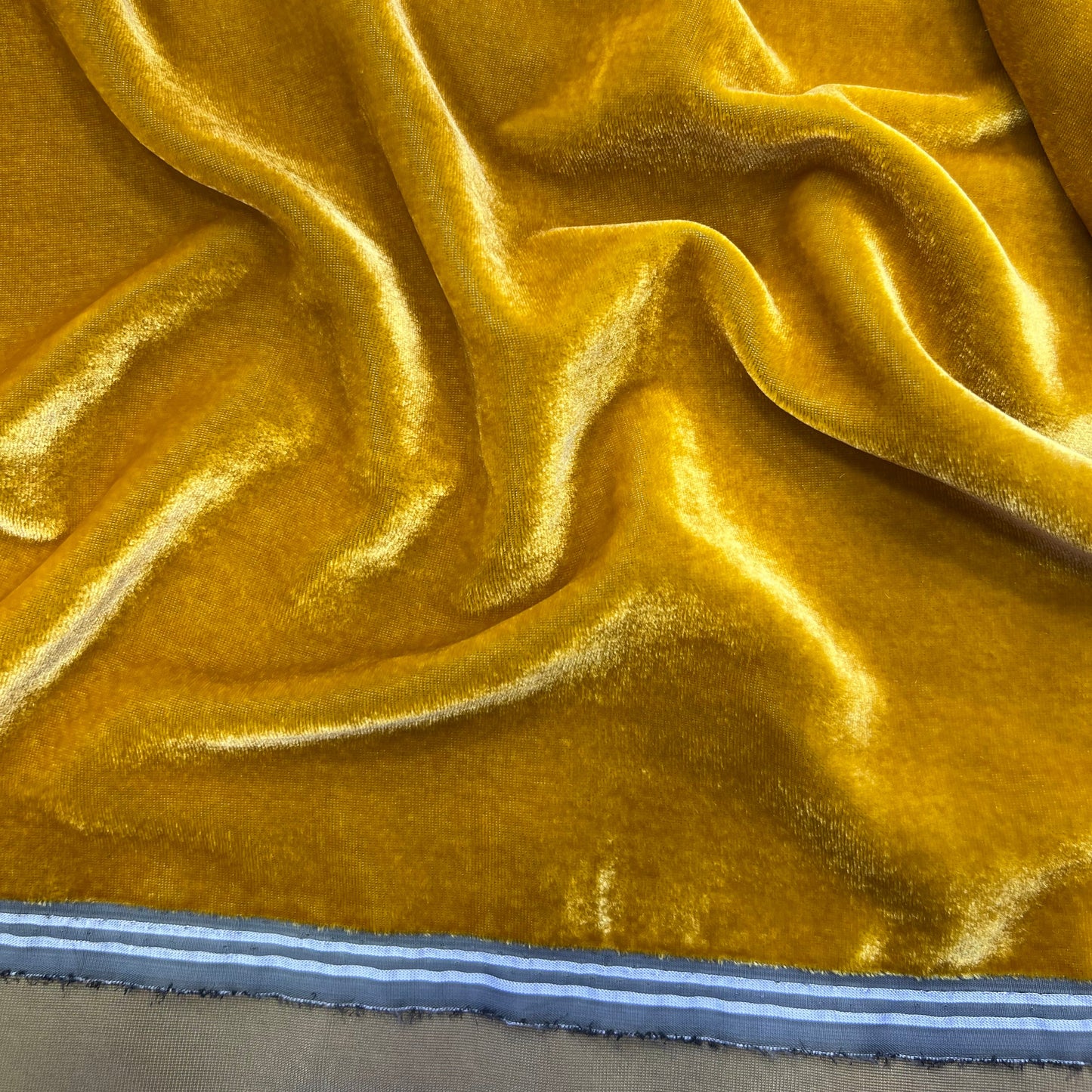 Tissu velours 3 mètres – Jaune moutarde