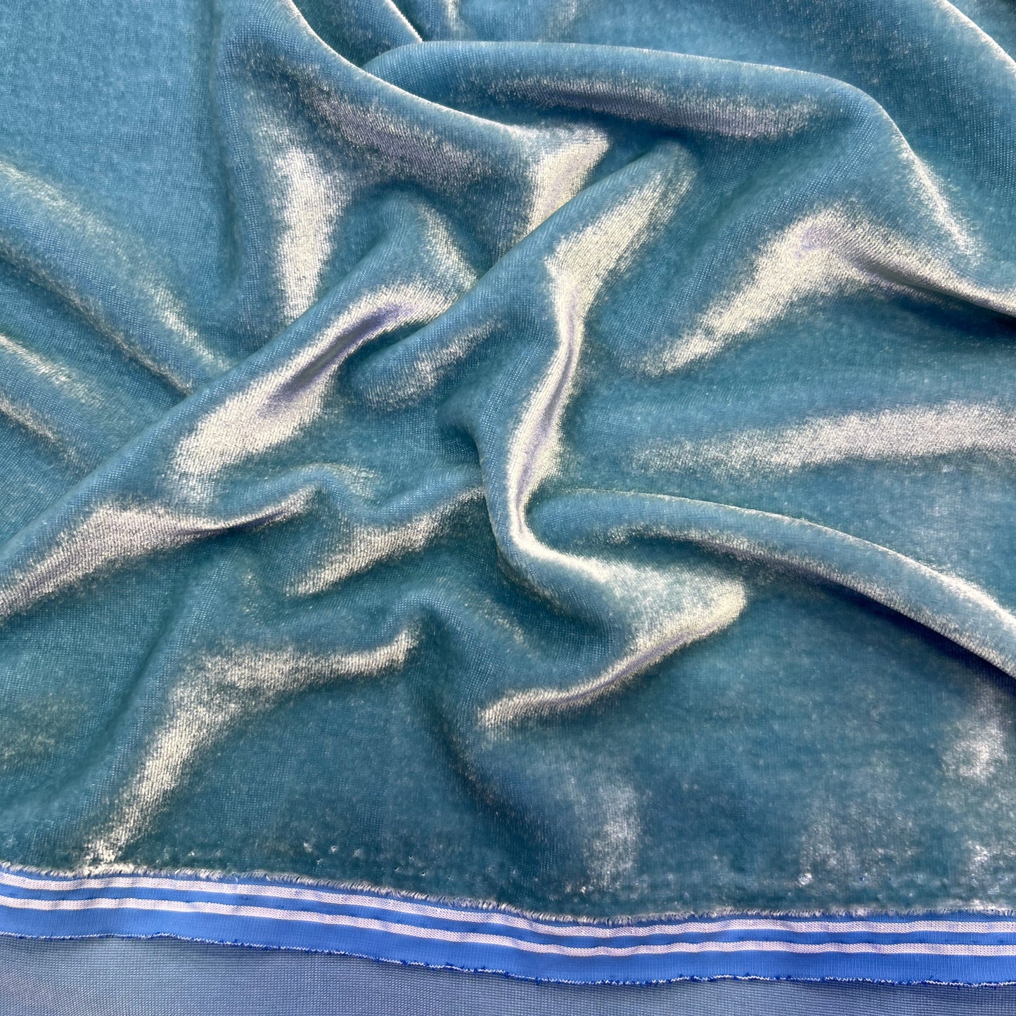 Tissu velours 3 mètres – Bleu ciel