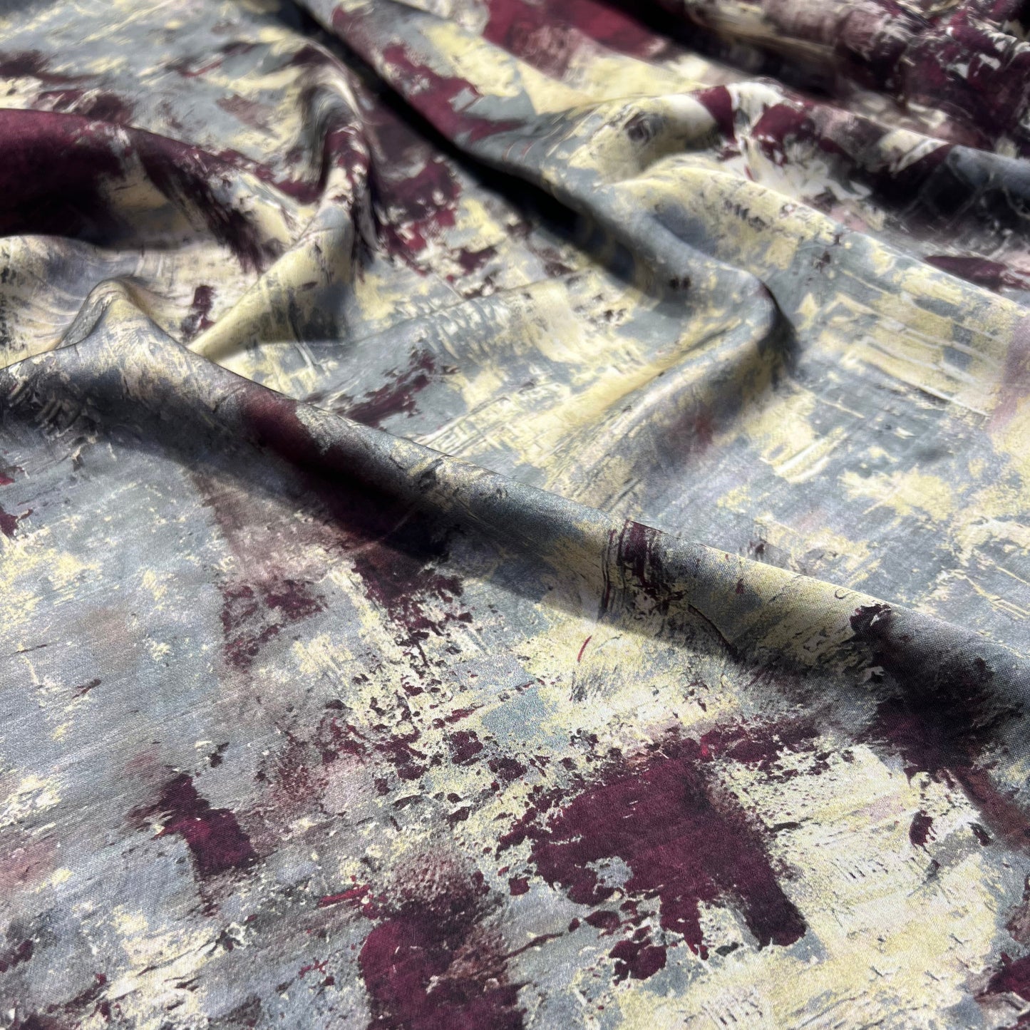 JULIA – Soie Imprimée Premium – Coupon 2,5 m / Largeur 1,5 m