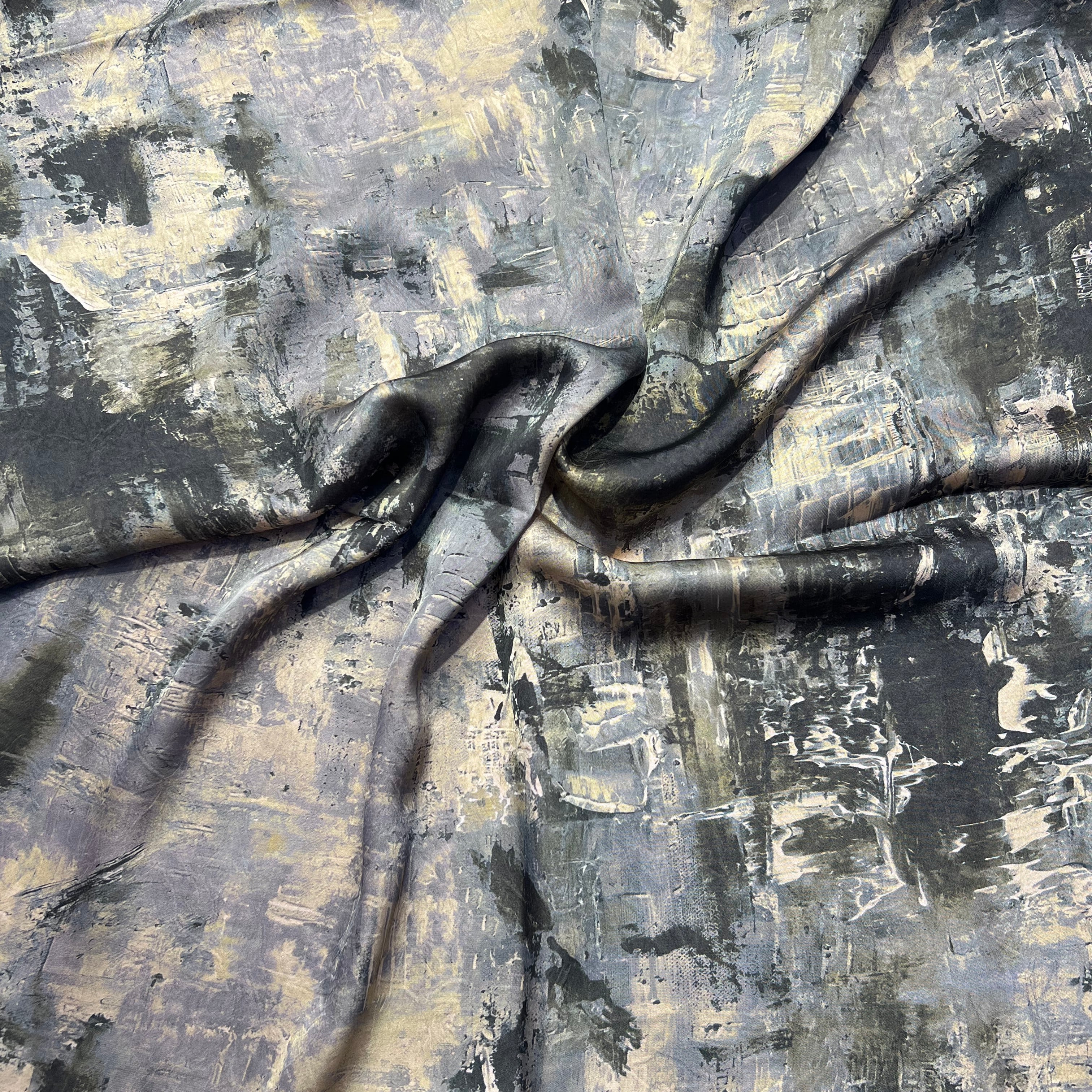 JULIA – Soie Imprimée Premium – Coupon 2,5 m / Largeur 1,5 m