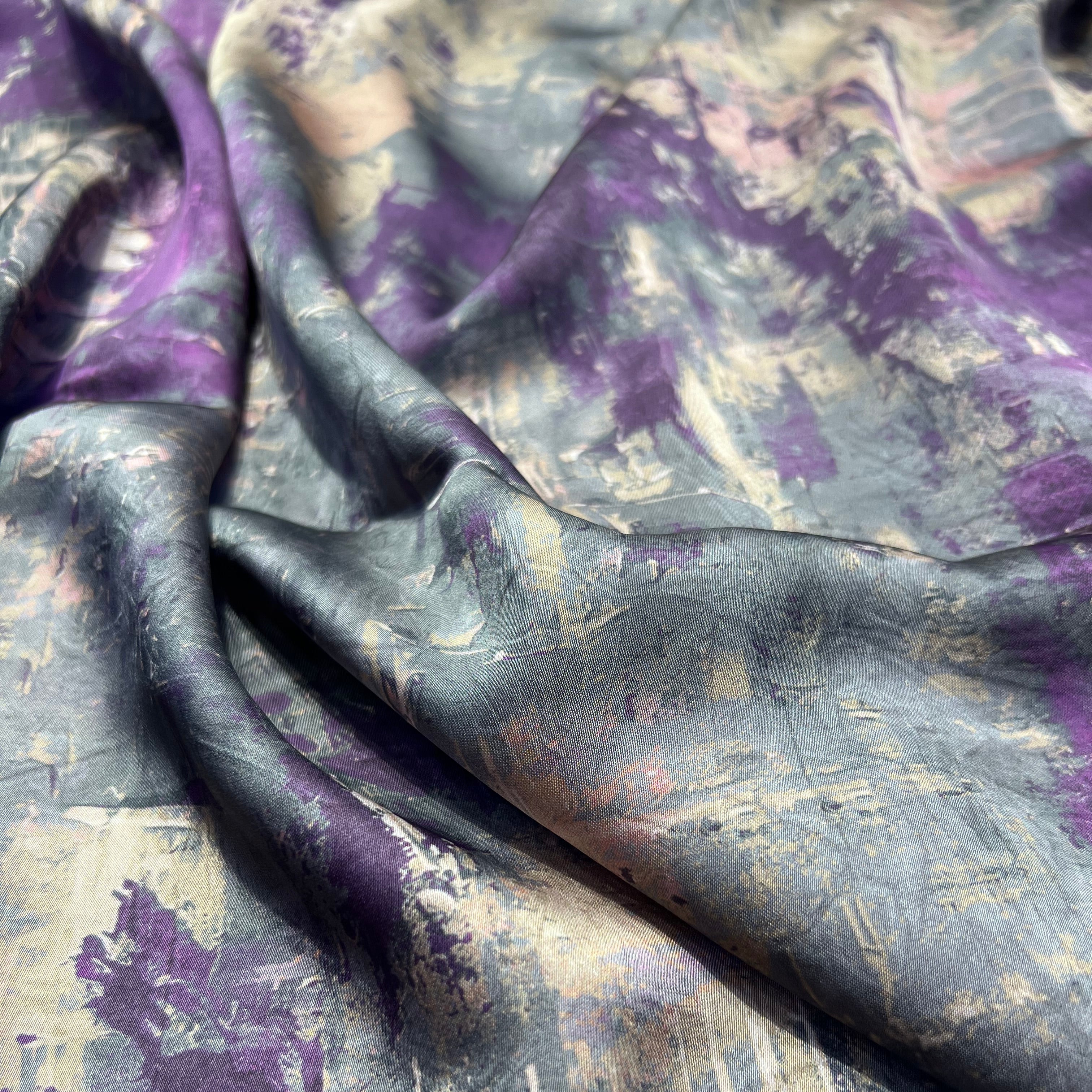 JULIA – Soie Imprimée Premium – Coupon 2,5 m / Largeur 1,5 m